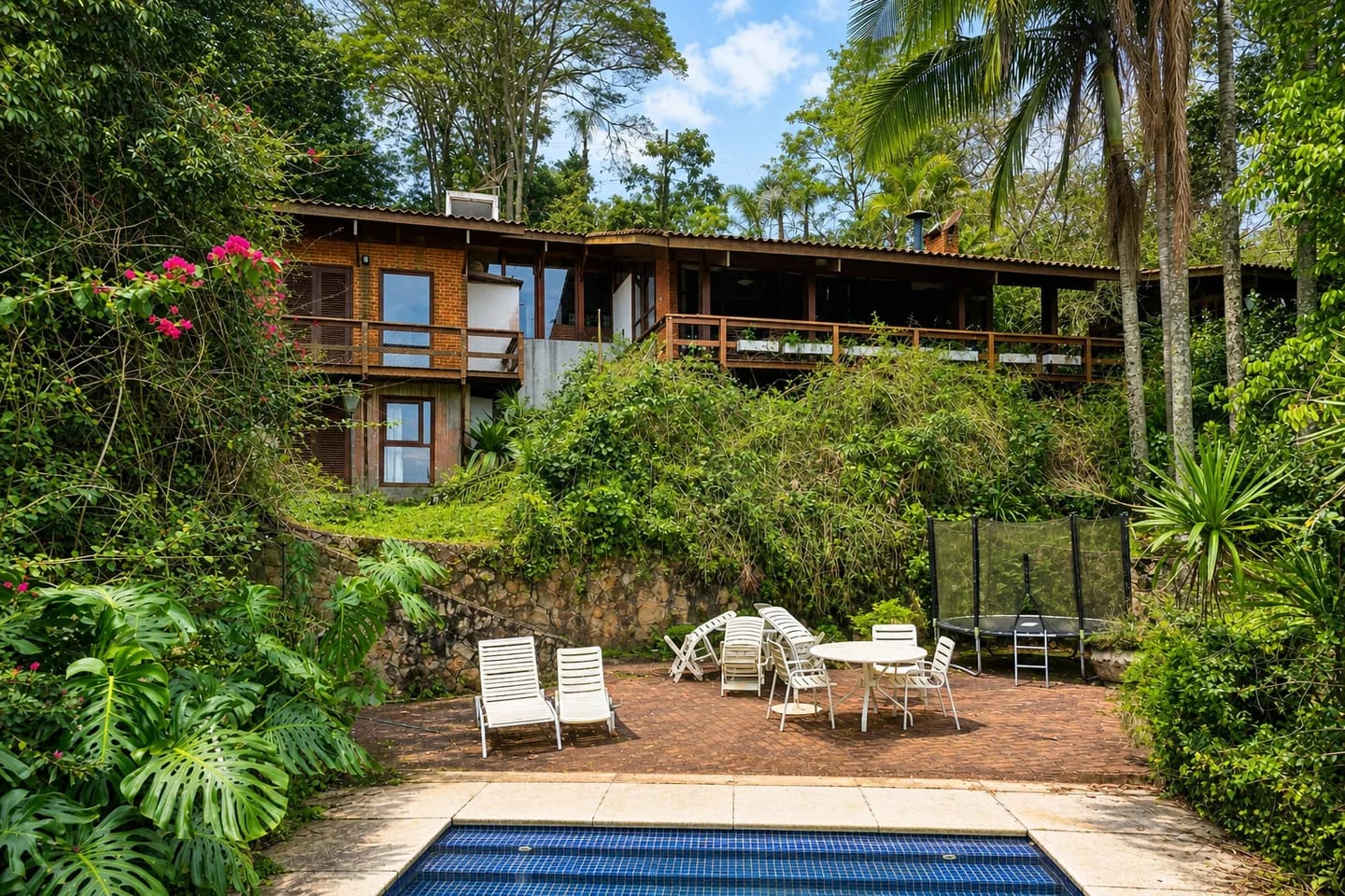 Um refúgio atemporal onde a natureza preserva a sua privacidade